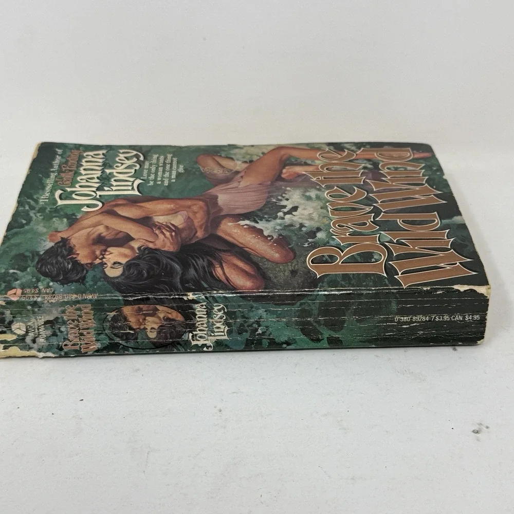 Brave the Wild Wind by Johanna Lindsey (1985 signet) Paperback